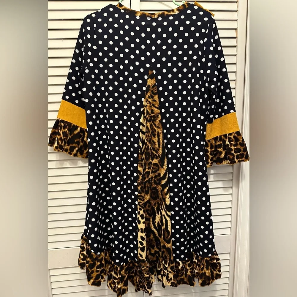 Modest Ruffles & Mudpies Ruffle Polka Dot Top Size M/L - Picture 6 of 7